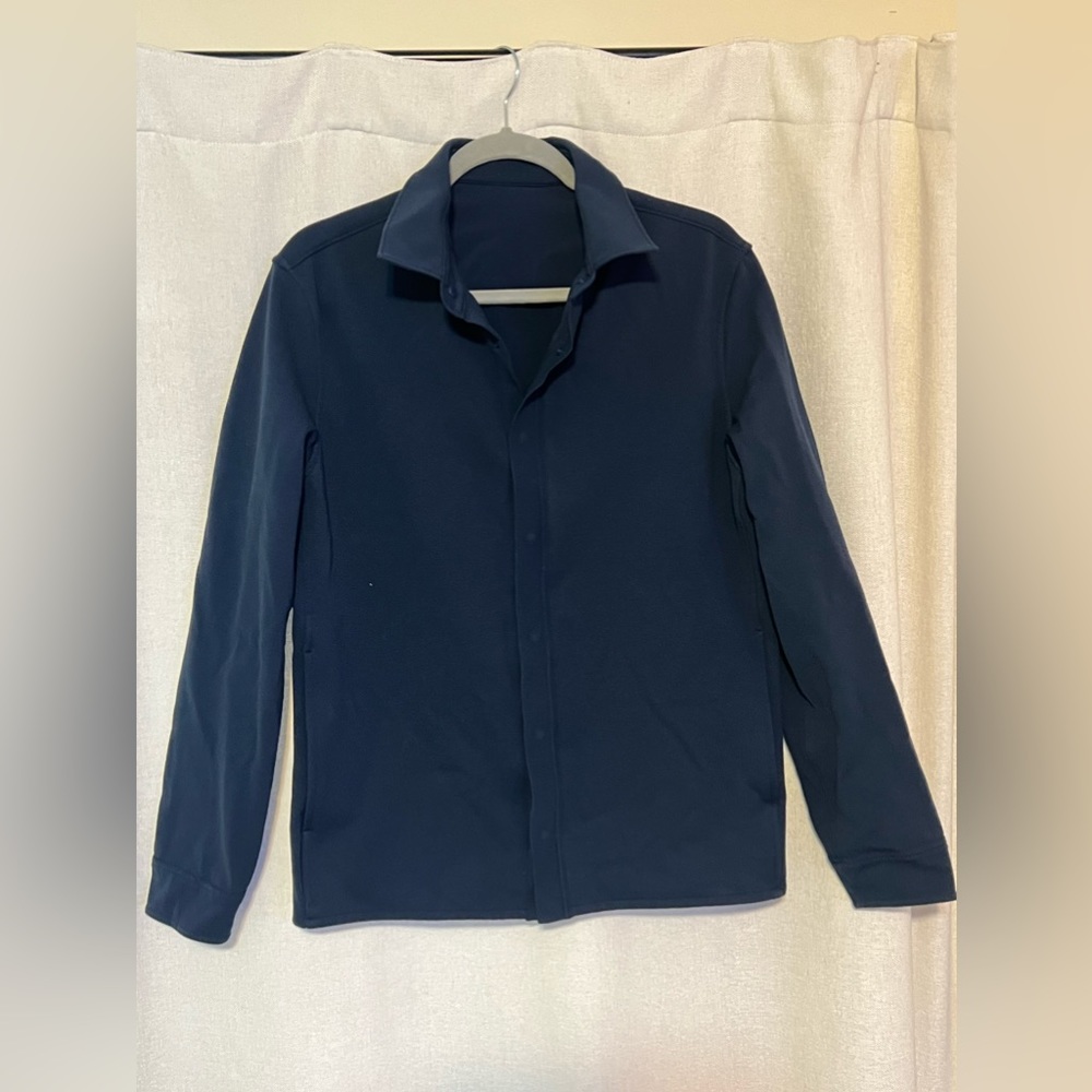 Men’s Lululemon Lab Button Down